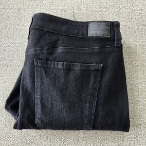 American Eagle The Drem Jean Hi Rise Jegging Womens Size 16 Short Black Raw Hem